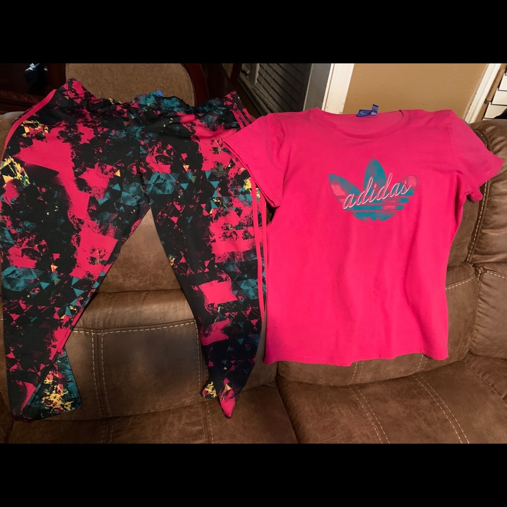 Women’s Adidas Outfit “XL “
